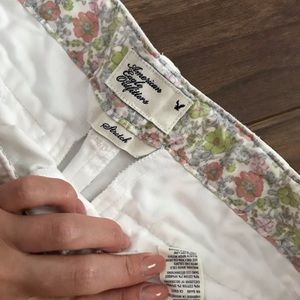 American eagle White shorts
